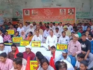 बीसीसीएल में श्रमिक संघ की मांग पर बीसीसीएल ने की सामूहिक रैली, उग्रवादी आंदोलन की चेतावनी - धनबाद समाचार